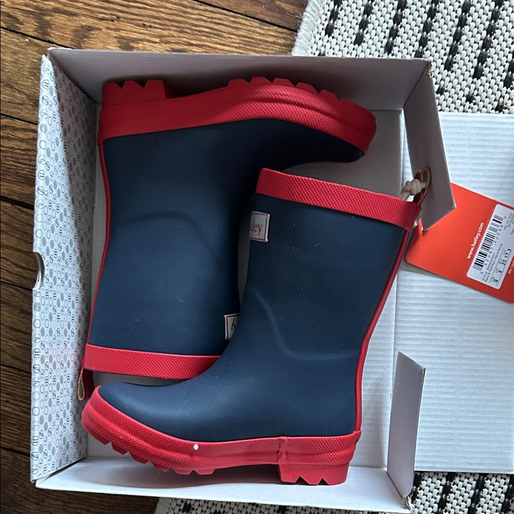 Hatley Kids Boots in Navy and Red